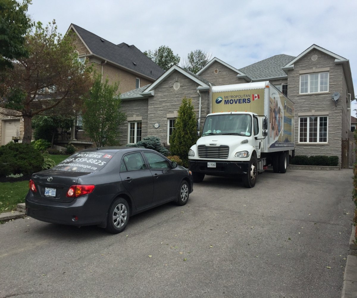 Trusted house movers in Etobicoke offering full-service home relocation